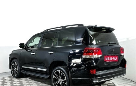 Toyota Land Cruiser 200, 2018 год, 7 800 000 рублей, 7 фотография