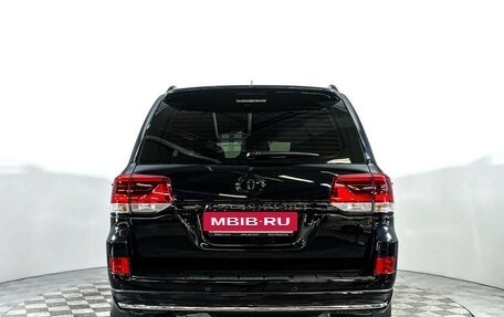 Toyota Land Cruiser 200, 2018 год, 7 800 000 рублей, 6 фотография
