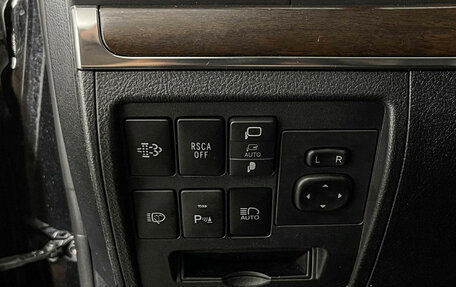 Toyota Land Cruiser 200, 2018 год, 7 800 000 рублей, 21 фотография