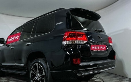 Toyota Land Cruiser 200, 2018 год, 7 800 000 рублей, 32 фотография
