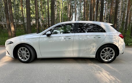 Mercedes-Benz A-Класс, 2019 год, 2 700 000 рублей, 7 фотография