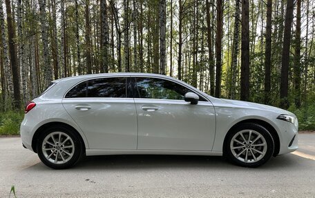 Mercedes-Benz A-Класс, 2019 год, 2 700 000 рублей, 8 фотография