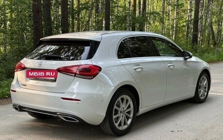 Mercedes-Benz A-Класс, 2019 год, 2 700 000 рублей, 9 фотография