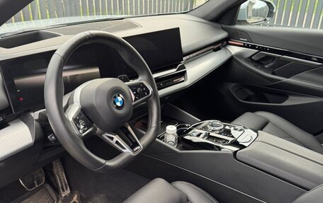 BMW 5 серия, 2023 год, 6 750 000 рублей, 9 фотография