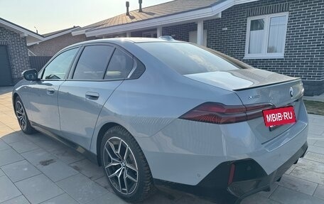 BMW 5 серия, 2023 год, 6 750 000 рублей, 8 фотография
