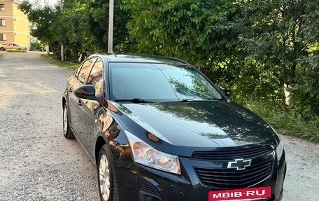 Chevrolet Cruze II, 2013 год, 615 000 рублей, 2 фотография
