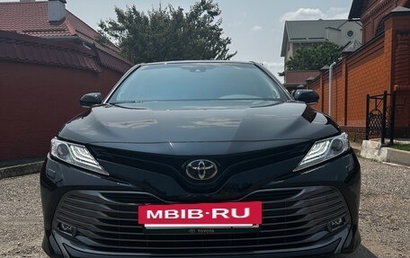 Toyota Camry, 2019 год, 3 590 000 рублей, 2 фотография
