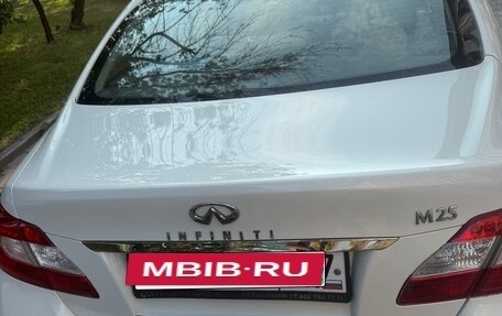 Infiniti M, 2011 год, 1 900 000 рублей, 2 фотография