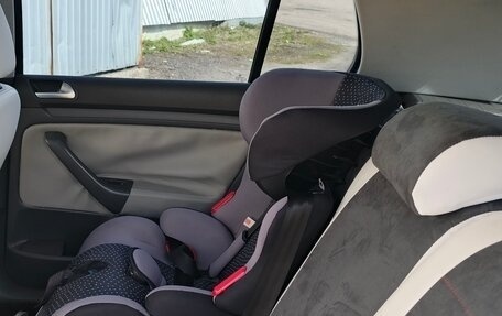 Volkswagen Golf V, 2007 год, 490 000 рублей, 28 фотография