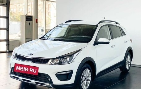 KIA Rio IV, 2018 год, 1 550 000 рублей, 2 фотография