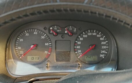 Volkswagen Bora, 2004 год, 260 000 рублей, 7 фотография