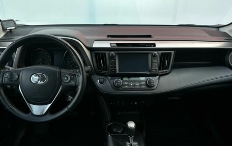 Toyota RAV4, 2018 год, 2 500 000 рублей, 7 фотография