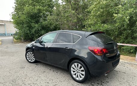 Opel Astra J, 2011 год, 780 000 рублей, 5 фотография