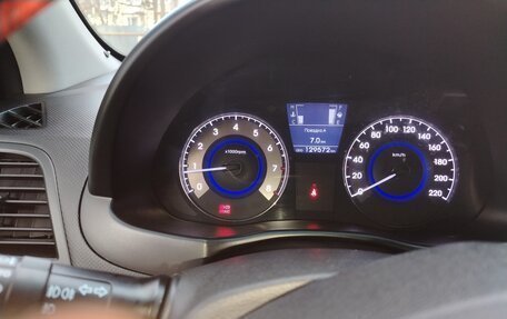 Hyundai Solaris II рестайлинг, 2013 год, 650 000 рублей, 6 фотография