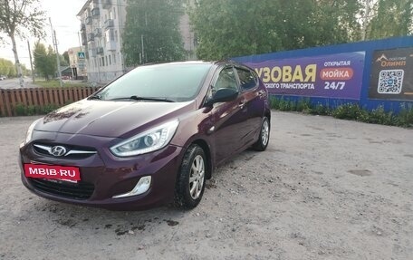 Hyundai Solaris II рестайлинг, 2013 год, 650 000 рублей, 3 фотография