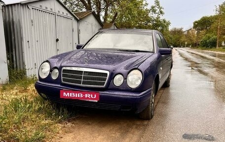 Mercedes-Benz E-Класс, 1996 год, 290 000 рублей, 6 фотография