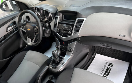 Chevrolet Cruze II, 2011 год, 875 000 рублей, 15 фотография