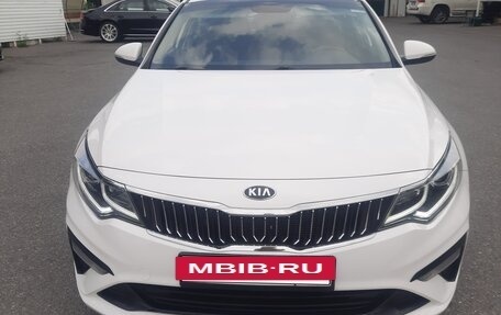 KIA Optima IV, 2018 год, 1 800 000 рублей, 4 фотография