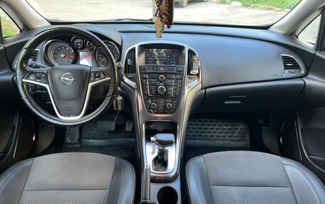 Opel Astra J, 2011 год, 920 000 рублей, 8 фотография