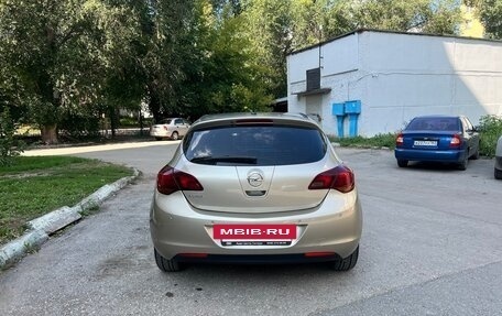 Opel Astra J, 2011 год, 920 000 рублей, 5 фотография