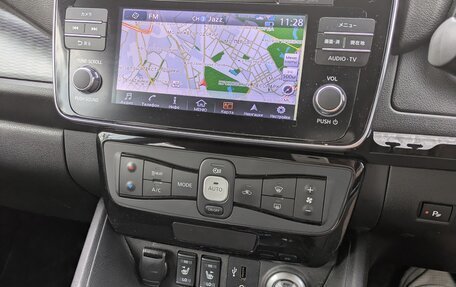 Nissan Leaf II, 2019 год, 1 550 000 рублей, 10 фотография
