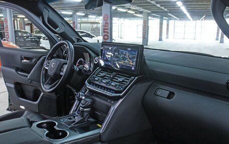 Toyota Land Cruiser, 2024 год, 12 498 000 рублей, 12 фотография