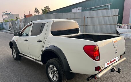 Mitsubishi L200 IV рестайлинг, 2007 год, 800 000 рублей, 5 фотография