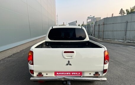 Mitsubishi L200 IV рестайлинг, 2007 год, 800 000 рублей, 6 фотография