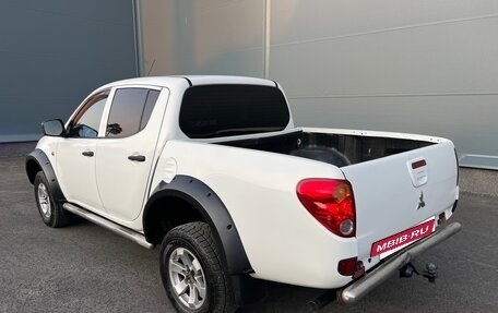 Mitsubishi L200 IV рестайлинг, 2007 год, 800 000 рублей, 13 фотография