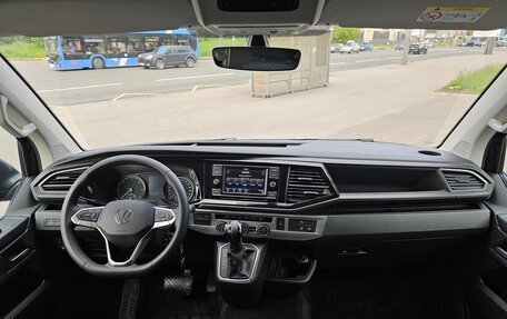 Volkswagen Multivan T6 рестайлинг, 2021 год, 5 500 000 рублей, 15 фотография