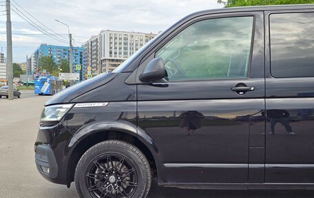 Volkswagen Multivan T6 рестайлинг, 2021 год, 5 500 000 рублей, 12 фотография