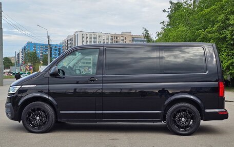Volkswagen Multivan T6 рестайлинг, 2021 год, 5 500 000 рублей, 13 фотография