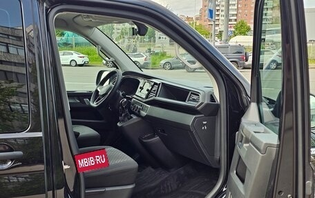 Volkswagen Multivan T6 рестайлинг, 2021 год, 5 500 000 рублей, 21 фотография