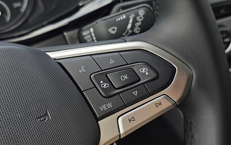 Volkswagen Multivan T6 рестайлинг, 2021 год, 5 500 000 рублей, 27 фотография