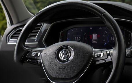 Volkswagen Tiguan II, 2020 год, 2 398 000 рублей, 14 фотография