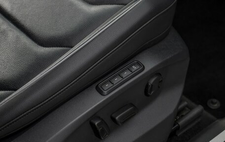 Volkswagen Tiguan II, 2020 год, 2 398 000 рублей, 18 фотография