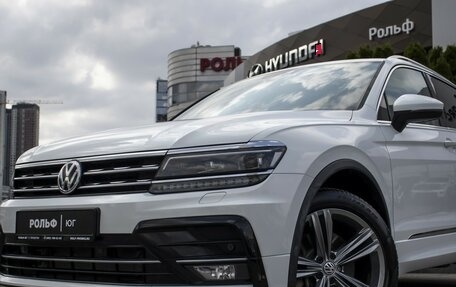 Volkswagen Tiguan II, 2020 год, 2 398 000 рублей, 25 фотография