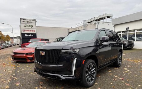 Cadillac Escalade V, 2024 год, 16 615 000 рублей, 2 фотография