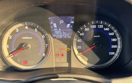Hyundai Solaris II рестайлинг, 2013 год, 800 000 рублей, 2 фотография