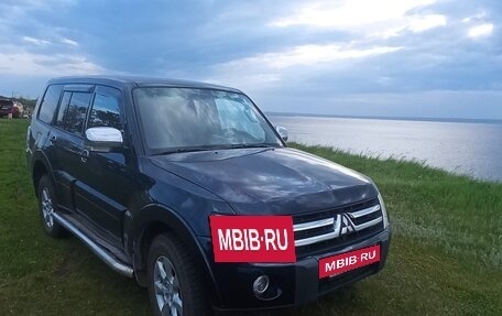 Mitsubishi Pajero IV, 2010 год, 1 650 000 рублей, 2 фотография