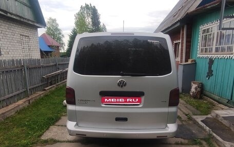 Volkswagen Caravelle T5, 2010 год, 1 600 000 рублей, 4 фотография