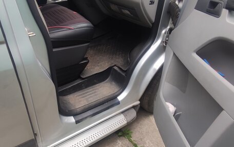 Volkswagen Caravelle T5, 2010 год, 1 600 000 рублей, 21 фотография