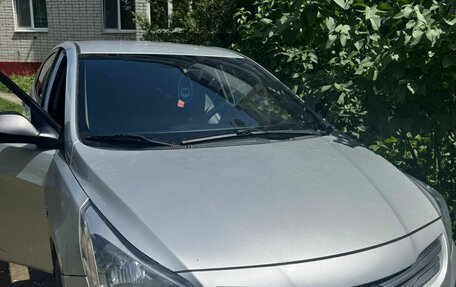 Hyundai Solaris II рестайлинг, 2014 год, 1 050 000 рублей, 15 фотография