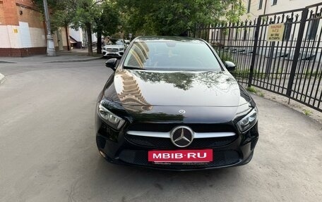 Mercedes-Benz A-Класс, 2020 год, 2 400 000 рублей, 8 фотография