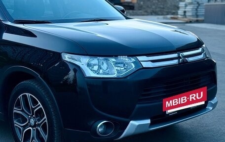 Mitsubishi Outlander III рестайлинг 3, 2014 год, 1 490 000 рублей, 5 фотография