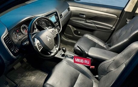 Mitsubishi Outlander III рестайлинг 3, 2014 год, 1 490 000 рублей, 14 фотография