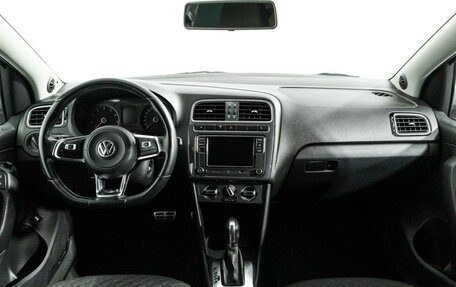 Volkswagen Polo VI (EU Market), 2018 год, 1 300 000 рублей, 13 фотография