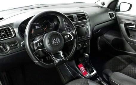 Volkswagen Polo VI (EU Market), 2018 год, 1 300 000 рублей, 11 фотография