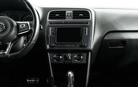 Volkswagen Polo VI (EU Market), 2018 год, 1 300 000 рублей, 14 фотография