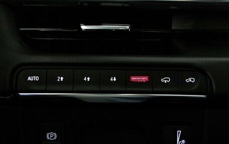 Cadillac Escalade V, 2021 год, 12 990 000 рублей, 34 фотография